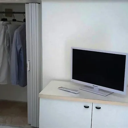 La Volta - One Bedroom Holiday home *